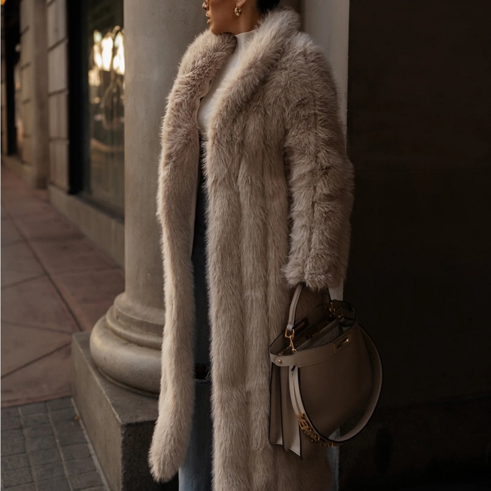 NWT! JLUXLABEL Plush Long Teddy Coat in Cream